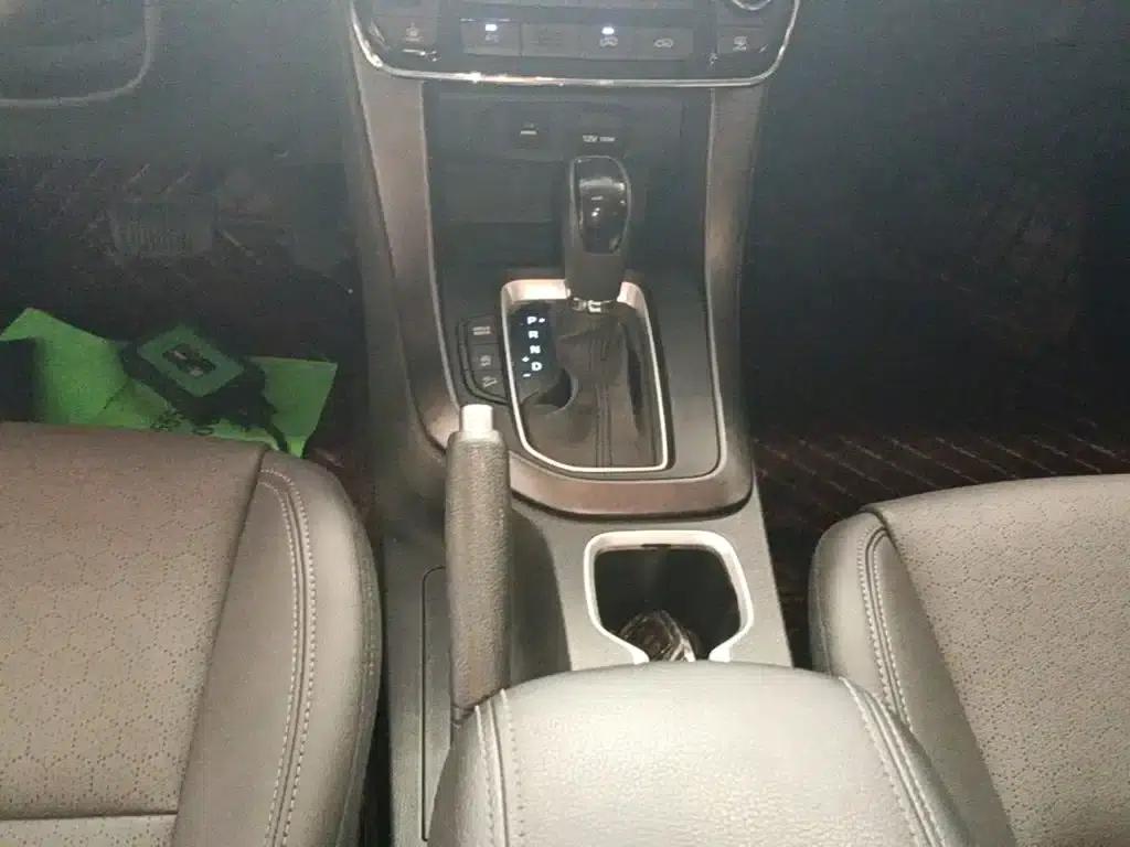 Beijing Hyundai ix35 2019 2.0L Automatic 2WD Smart & Enjoy Edition (National V Emission Standard) — миниатюра 14