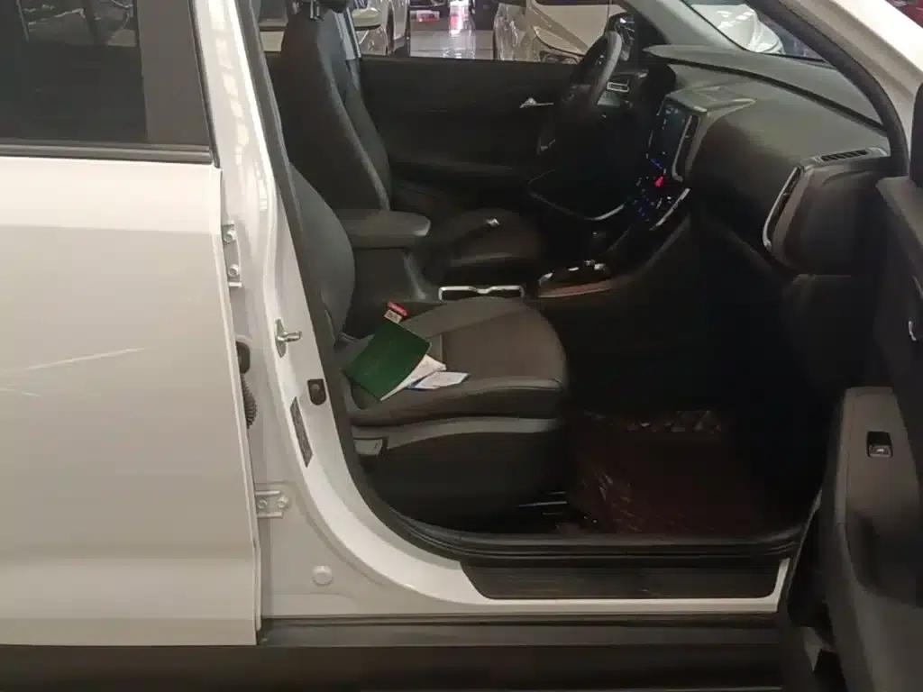 Beijing Hyundai ix35 2019 2.0L Automatic 2WD Smart & Enjoy Edition (National V Emission Standard) — миниатюра 25