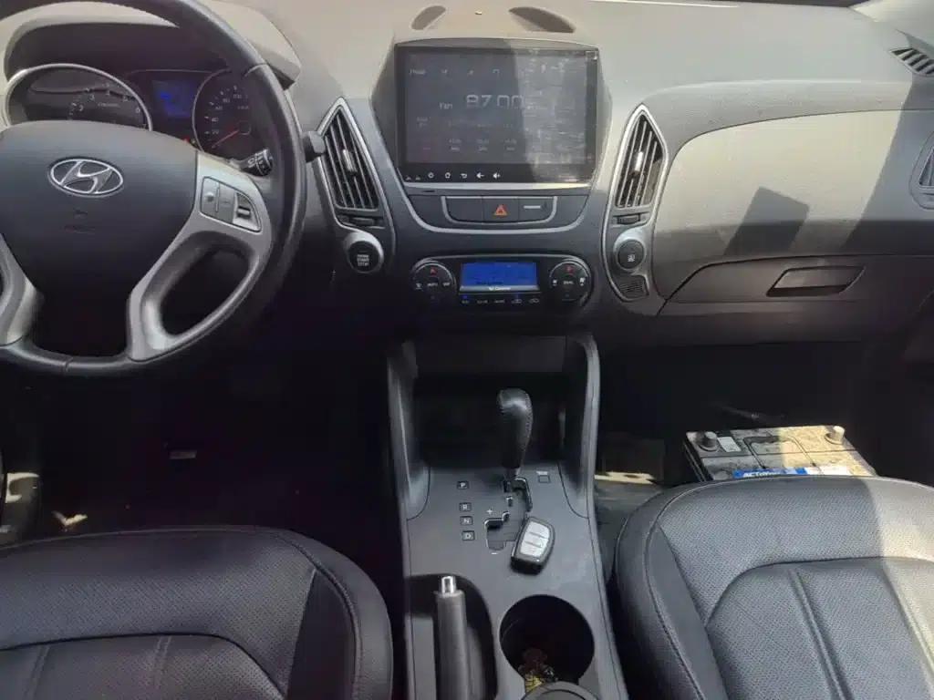 Beijing Hyundai ix35 2015 2.0L Automatic 2WD Smart Model (National V Emission Standard) — миниатюра 13