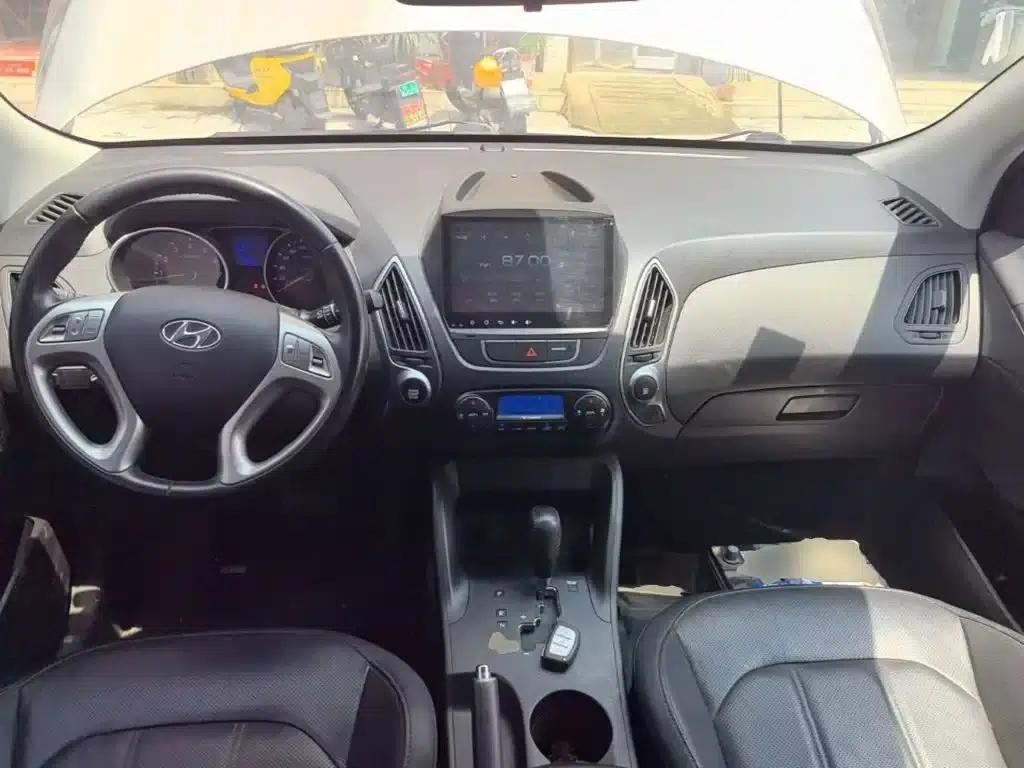 Beijing Hyundai ix35 2015 2.0L Automatic 2WD Smart Model (National V Emission Standard) — миниатюра 10