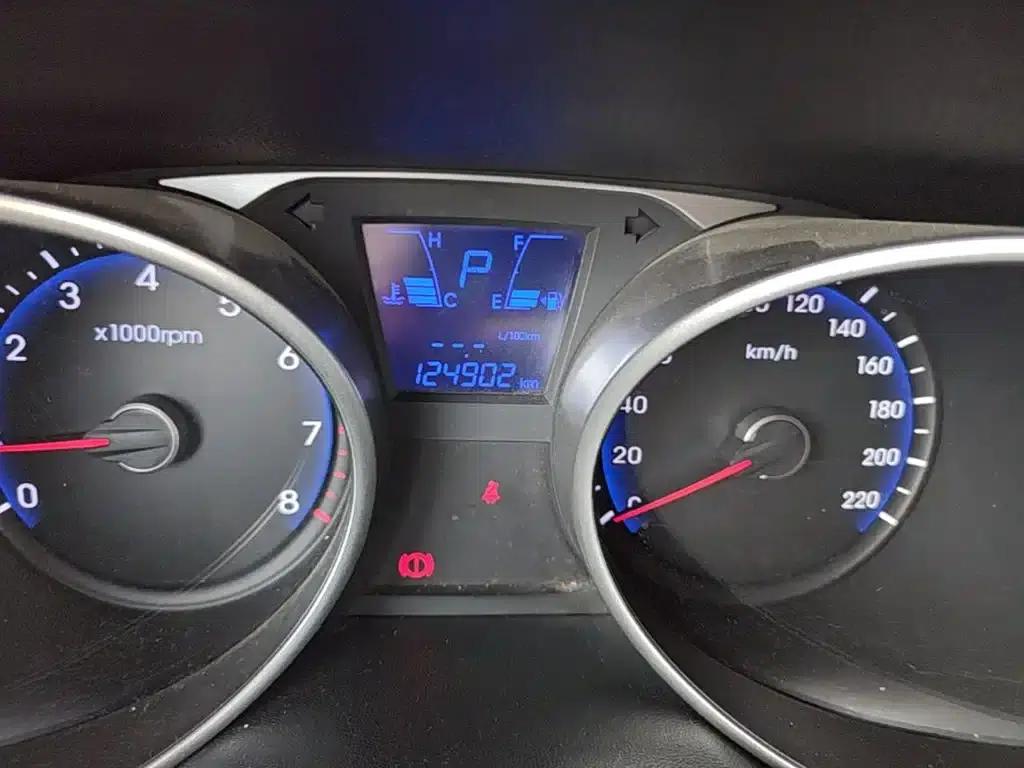 Beijing Hyundai ix35 2013 2.0L Automatic 2WD Smart GLS (National IV Emission Standard) — миниатюра 19