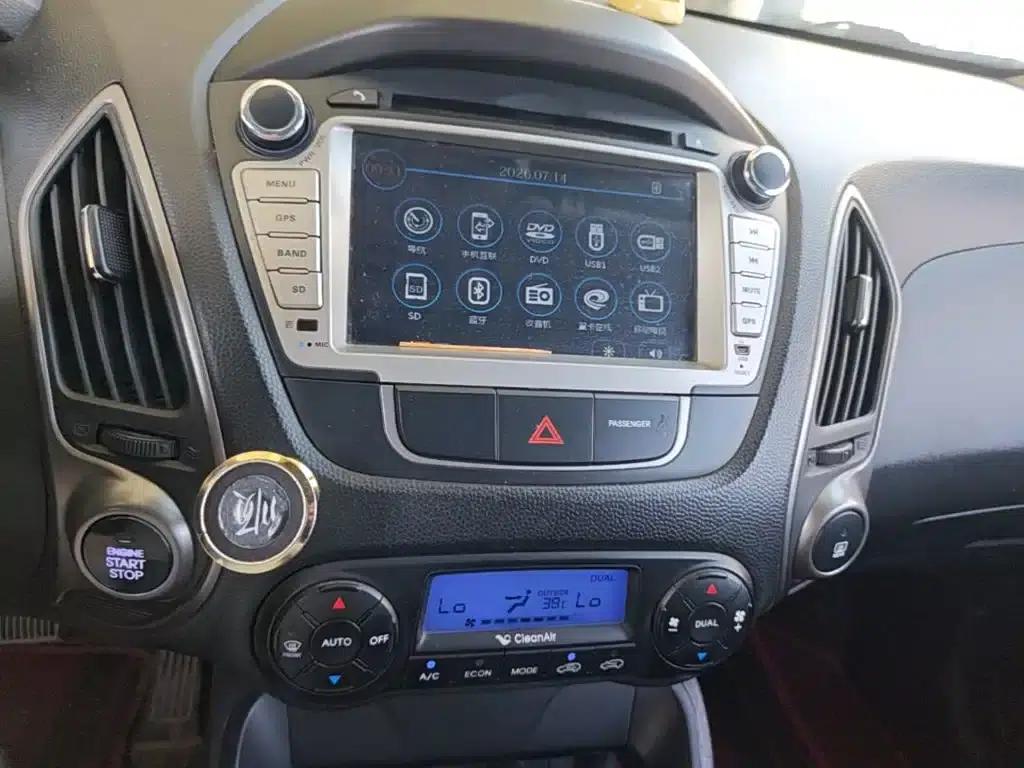 Beijing Hyundai ix35 2013 2.0L Automatic 2WD Smart GLS (National IV Emission Standard) — миниатюра 20