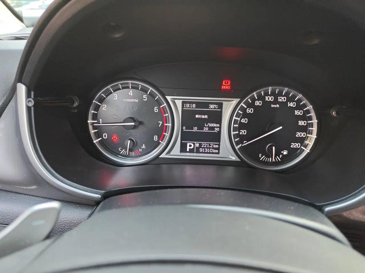 Suzuki Vitara 2016 1.4T Automatic Two-Wheel Drive Luxury Version — миниатюра 11