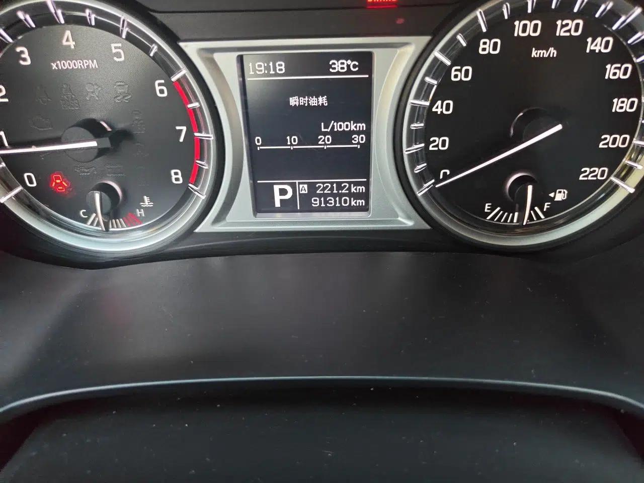 Suzuki Vitara 2016 1.4T Automatic Two-Wheel Drive Luxury Version — миниатюра 12