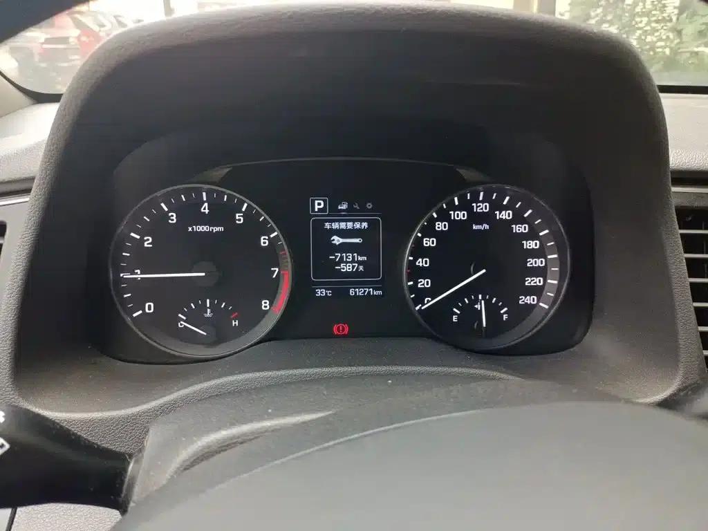 Hyundai Elantra 2016 1.6L Automatic Smart Elite Edition — миниатюра 12