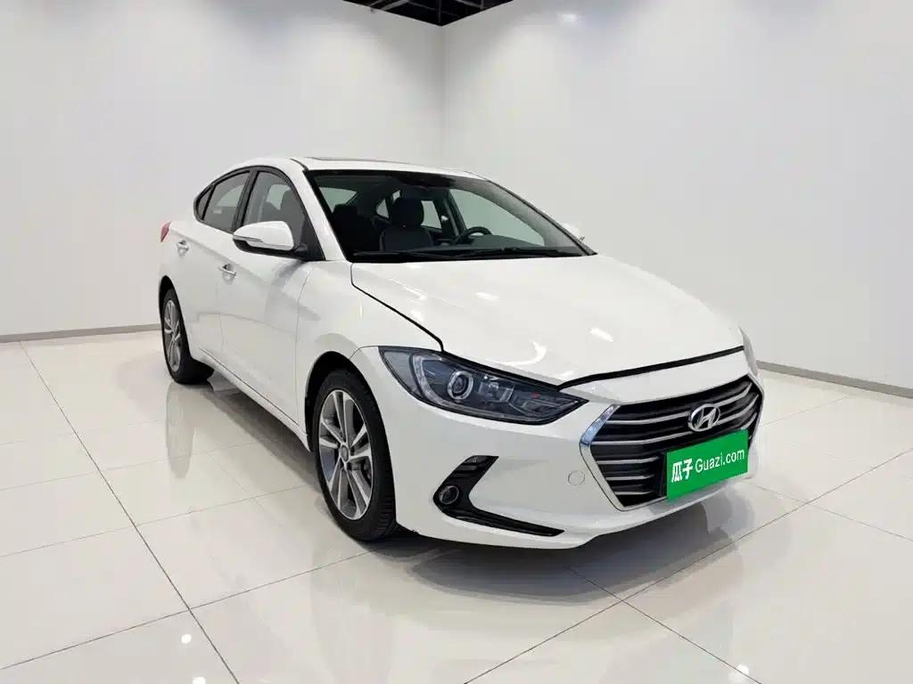 Hyundai Elantra 2016 1.6L Automatic Smart Elite Edition — миниатюра 3