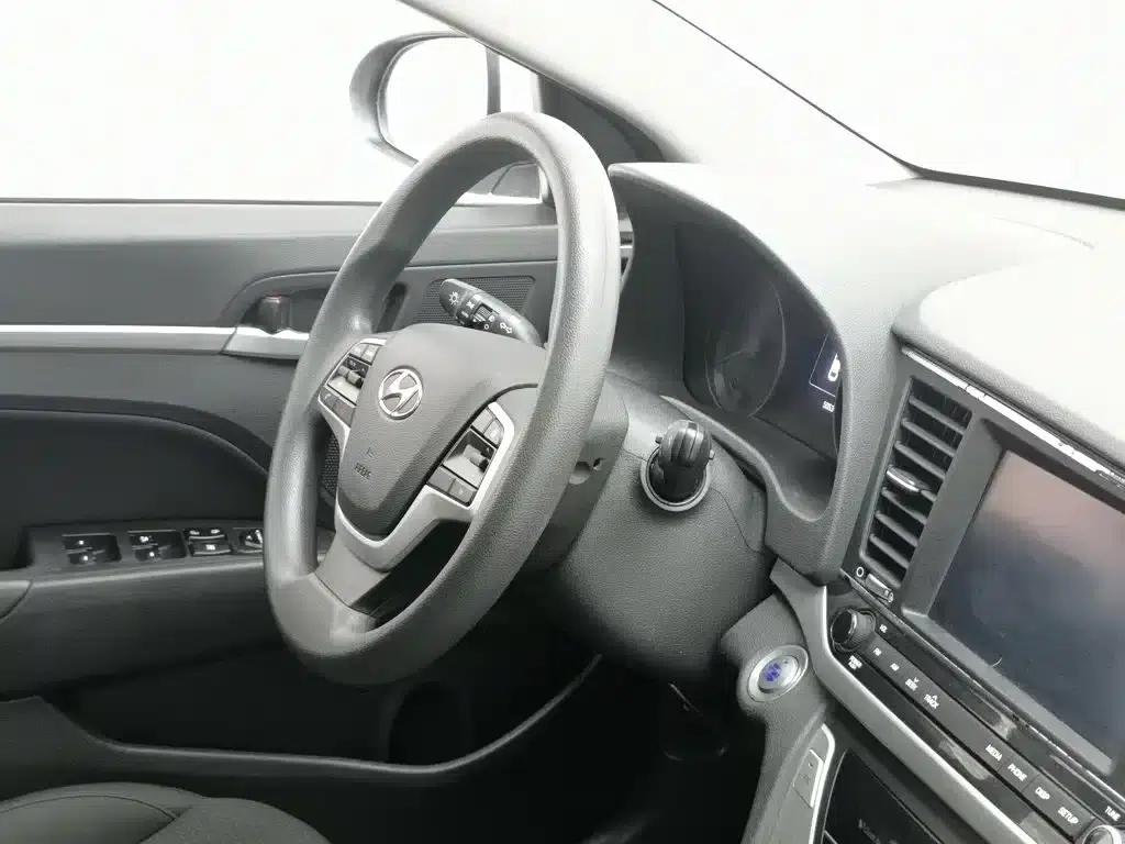 Hyundai Elantra 2016 1.6L Automatic Smart Elite Edition — миниатюра 22