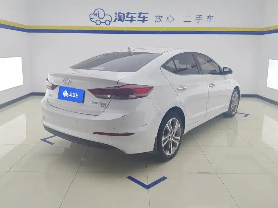 Hyundai Elantra 2016 1.6L Automatic Smart Elite Edition — миниатюра 3
