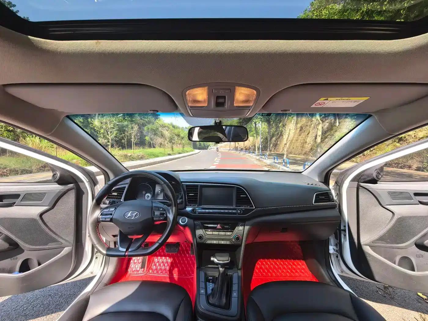 Hyundai Elantra 2018 1.4T Dual-Clutch Dynamic & Vitality Edition — миниатюра 9