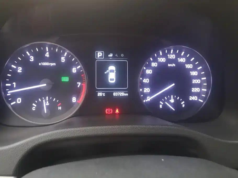 Hyundai Elantra 2016 1.6L Automatic Smart Elite Edition — миниатюра 14