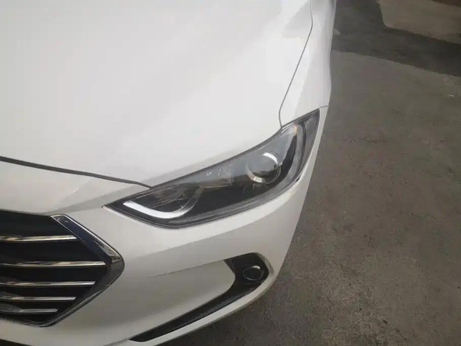 Hyundai Elantra 2016 1.6L Automatic Smart Elite Edition — миниатюра 5