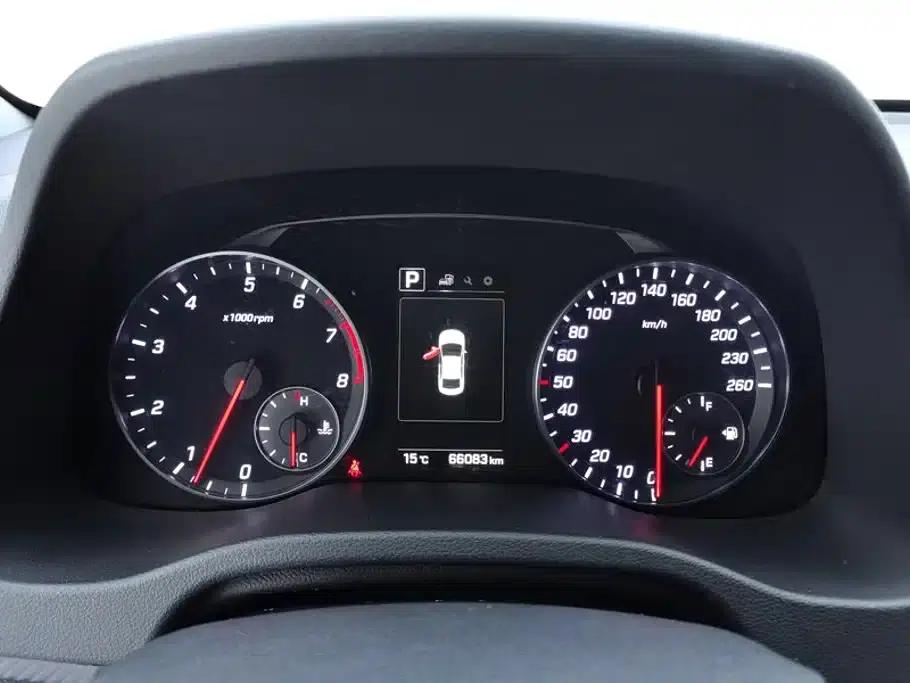 Hyundai Elantra 2018 1.4T Dual-Clutch Dynamic & Vitality Edition — миниатюра 14