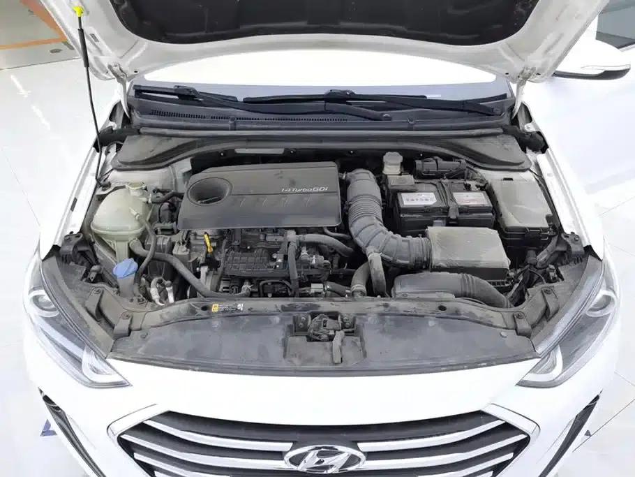 Hyundai Elantra 2018 1.4T Dual-Clutch Dynamic & Vitality Edition — миниатюра 10
