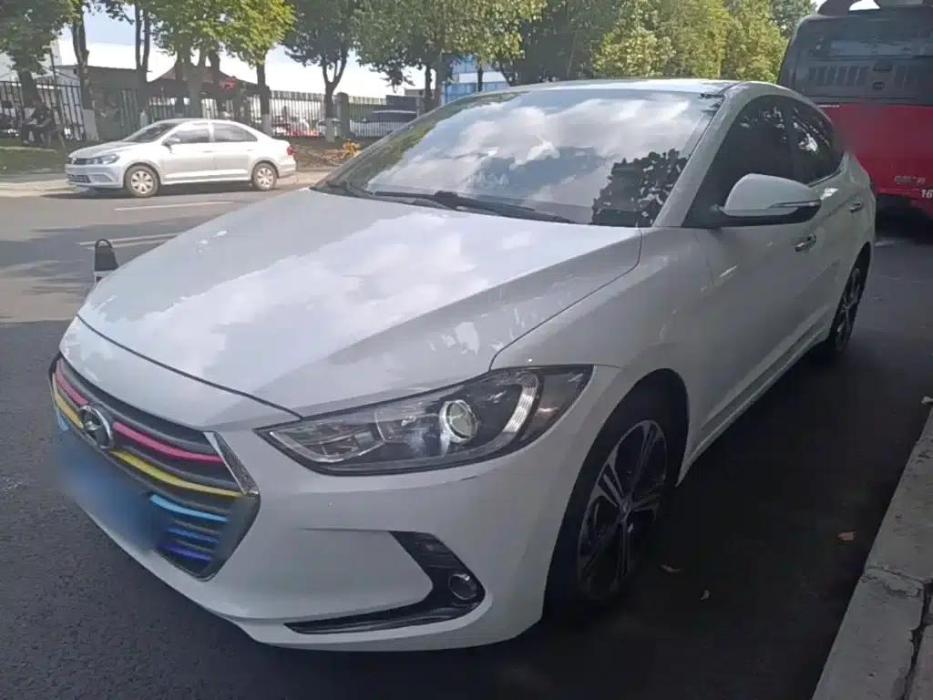 Hyundai Elantra 2018 1.4T Dual-Clutch Dynamic & Vitality Edition — миниатюра 2