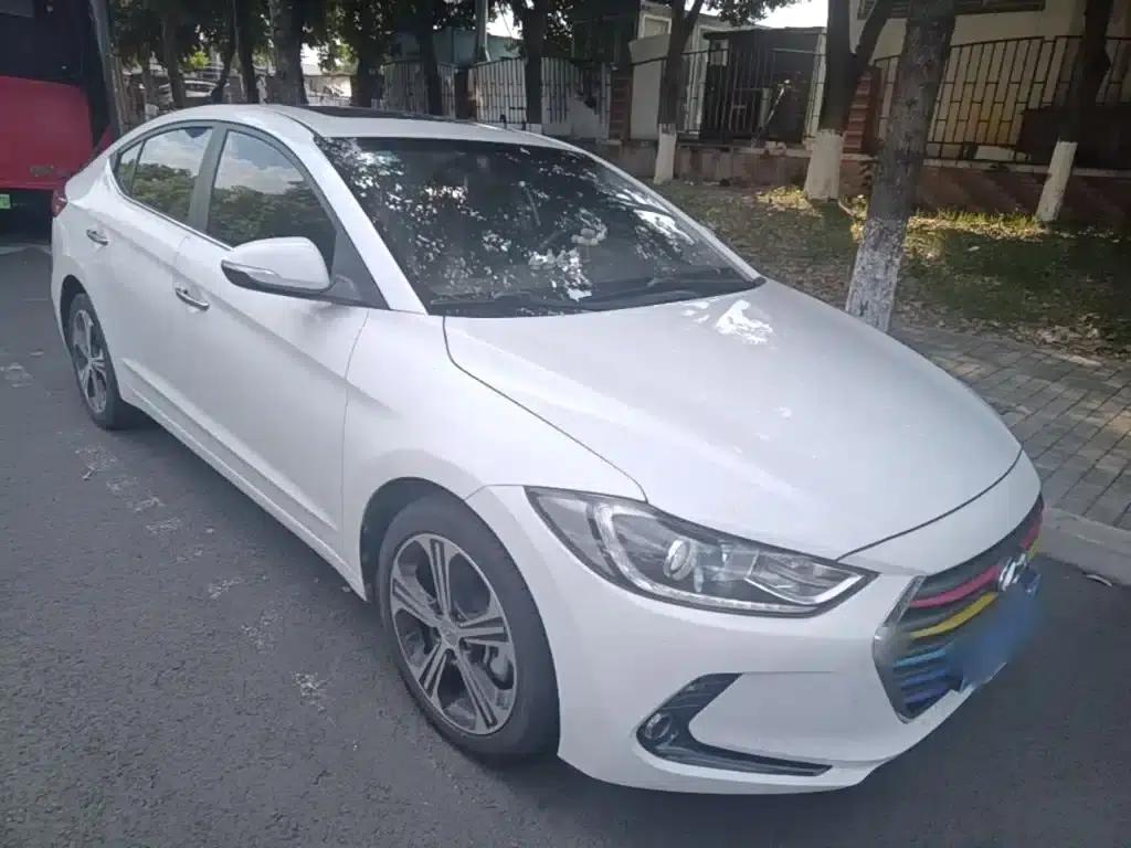 Hyundai Elantra 2018 1.4T Dual-Clutch Dynamic & Vitality Edition — миниатюра 4