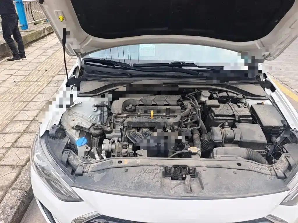 Hyundai Elantra 2020 1.5L CVT Smart Elite Edition — миниатюра 21
