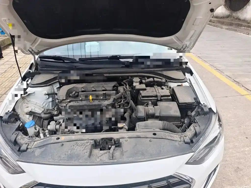 Hyundai Elantra 2020 1.5L CVT Smart Elite Edition — миниатюра 22