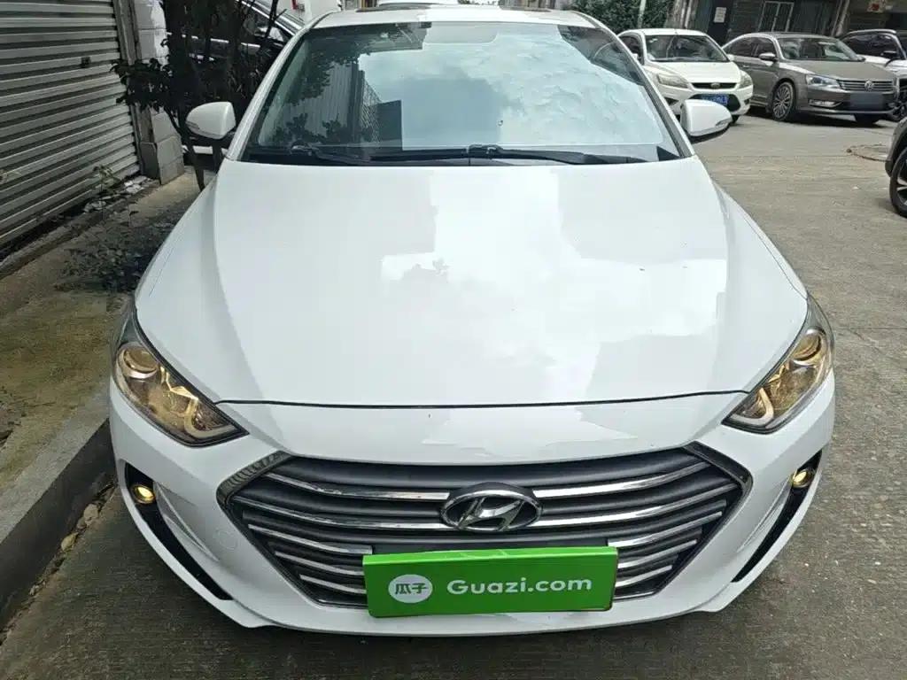 Hyundai Elantra 2016 1.6L Automatic Smart Elite Edition — миниатюра 3