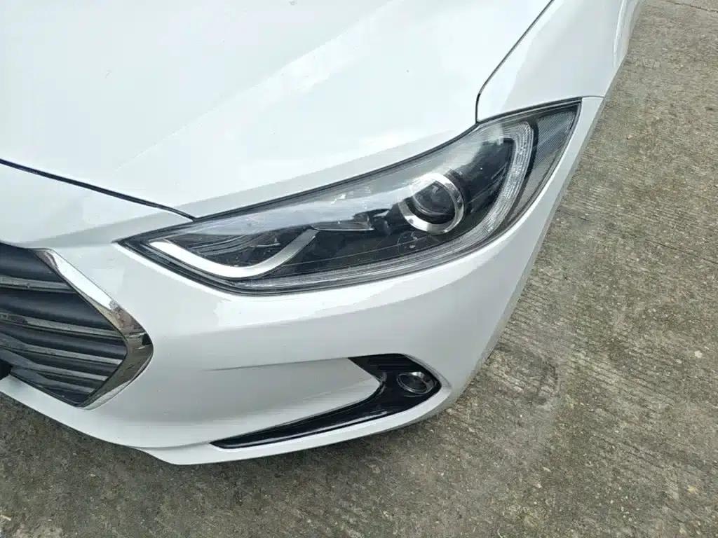Hyundai Elantra 2016 1.6L Automatic Smart Elite Edition — миниатюра 24