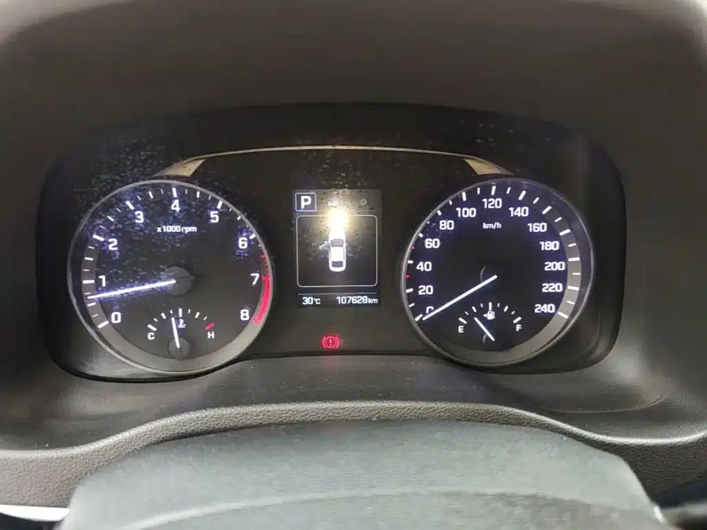 Hyundai Elantra 2016 1.6L Automatic Smart Elite Edition — миниатюра 12
