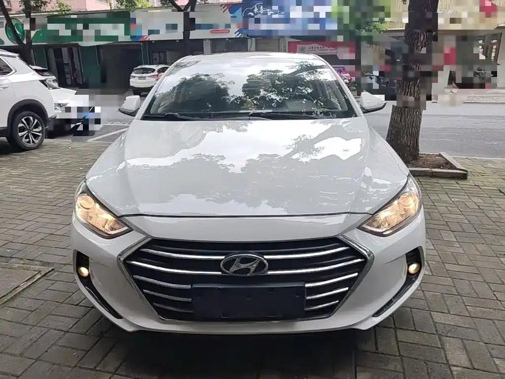 Hyundai Elantra 2016 1.6L Automatic Smart Elite Edition — миниатюра 3