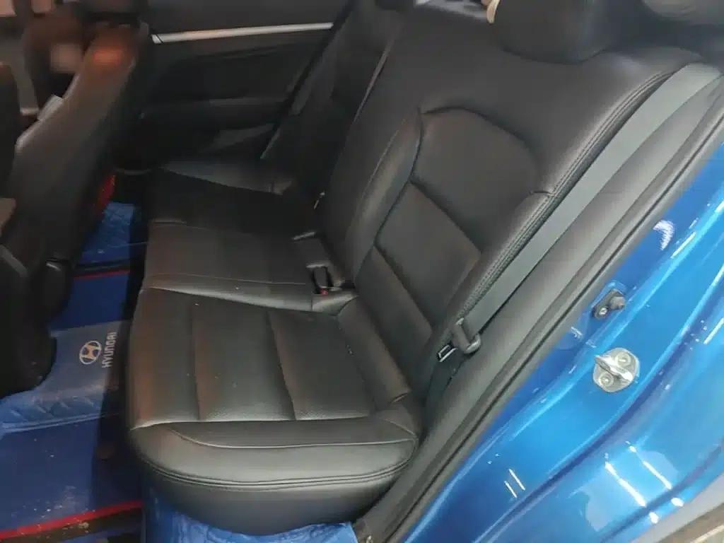 Hyundai Elantra 2016 1.6L Automatic Smart Elite Edition — миниатюра 17