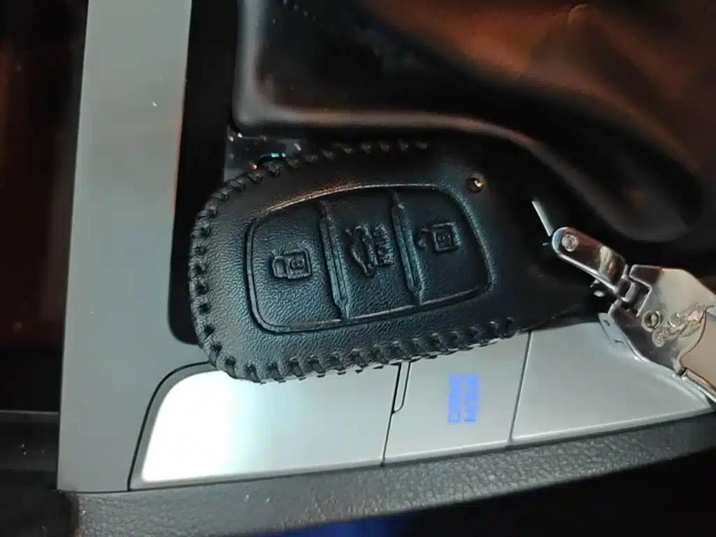 Hyundai Elantra 2016 1.6L Automatic Smart Elite Edition — миниатюра 9