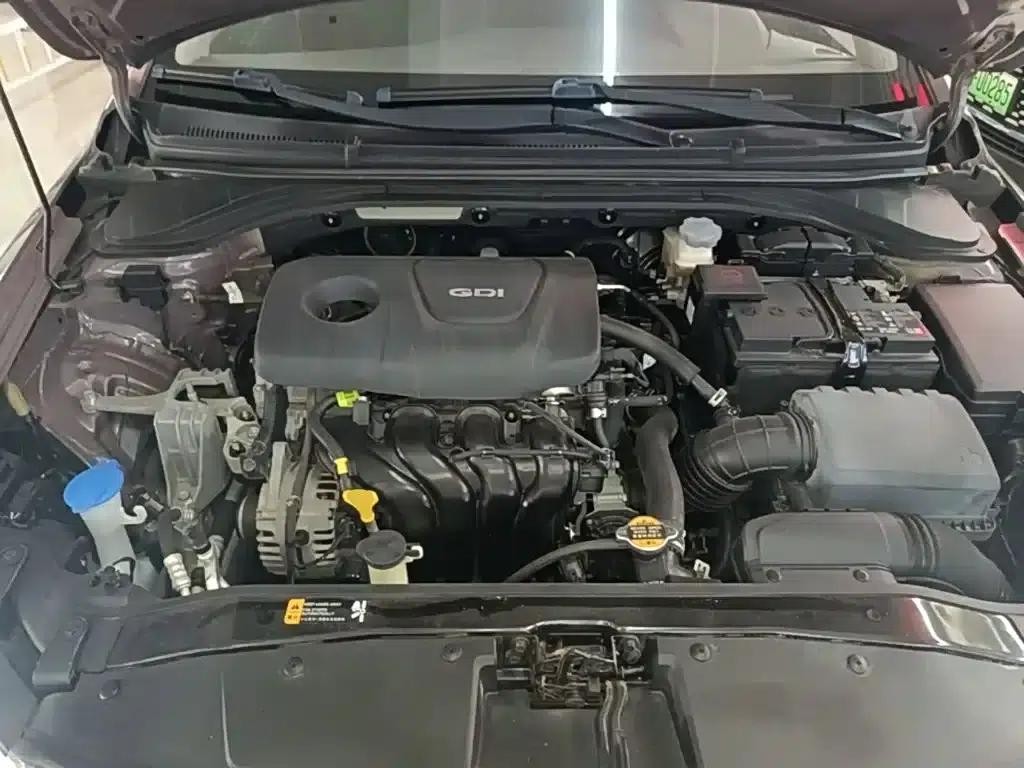Hyundai Elantra 2016 1.6L Automatic Smart Elite Edition — миниатюра 20