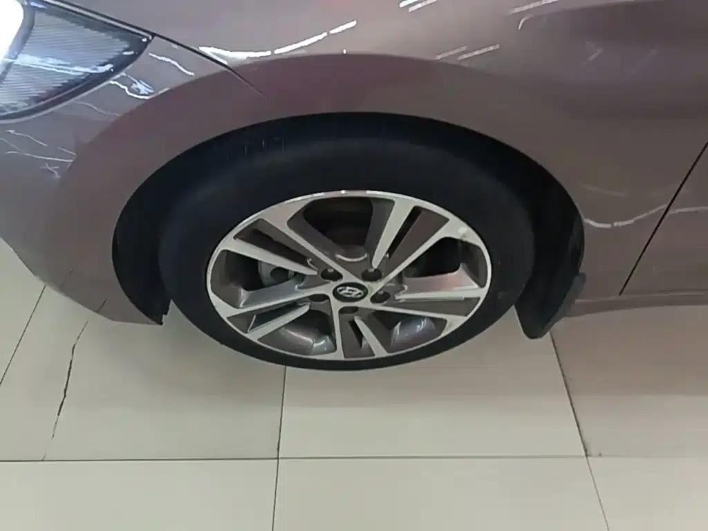 Hyundai Elantra 2016 1.6L Automatic Smart Elite Edition — миниатюра 23