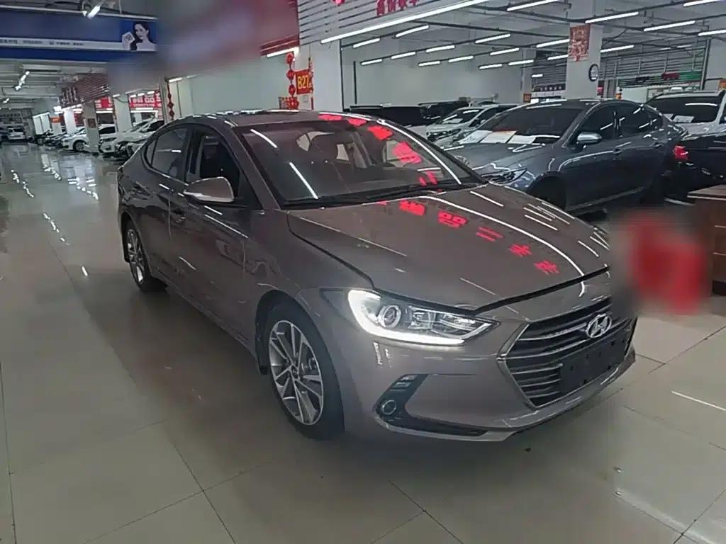 Hyundai Elantra 2016 1.6L Automatic Smart Elite Edition — миниатюра 4