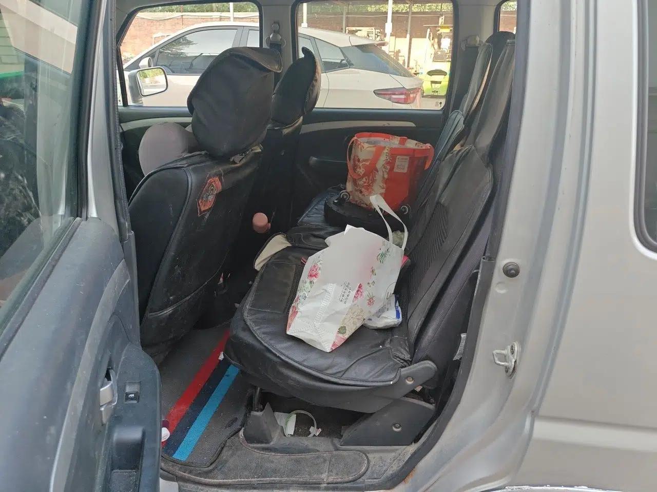 Suzuki Wagon R 2015 1.4L Manual All-Around Upgrade Version — миниатюра 17