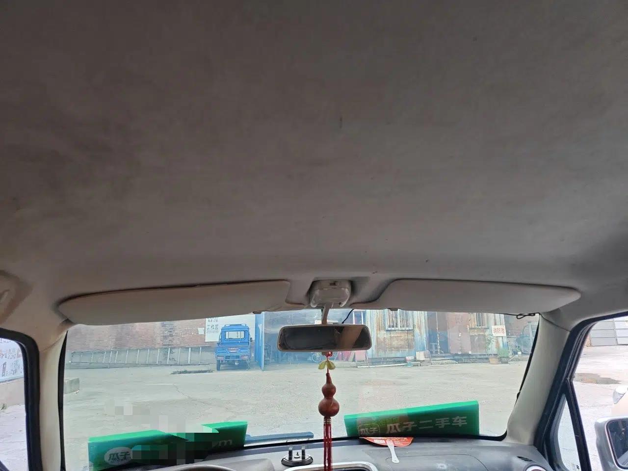 Suzuki Wagon R 2015 1.4L Manual All-Around Upgrade Version — миниатюра 18
