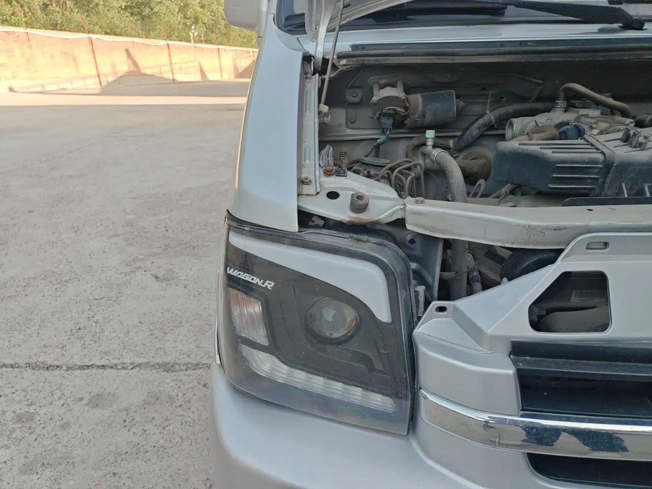 Suzuki Wagon R 2015 1.4L Manual All-Around Upgrade Version — миниатюра 7