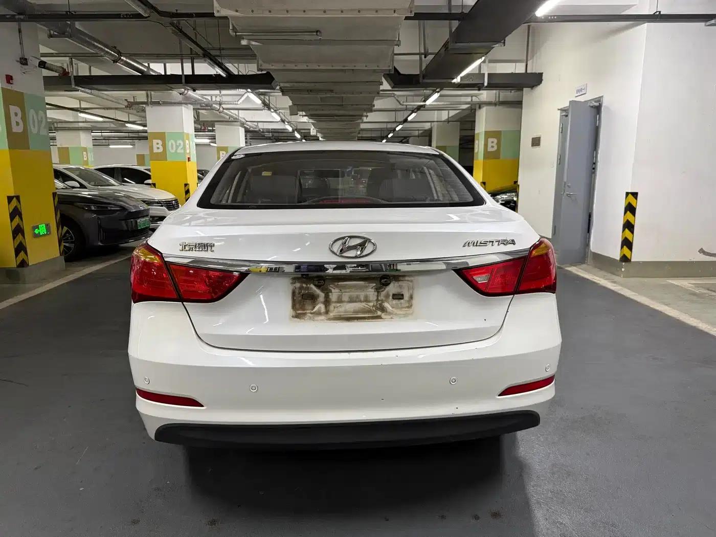 2014 Mistra 1.8L Manual Comfort GL — миниатюра 3