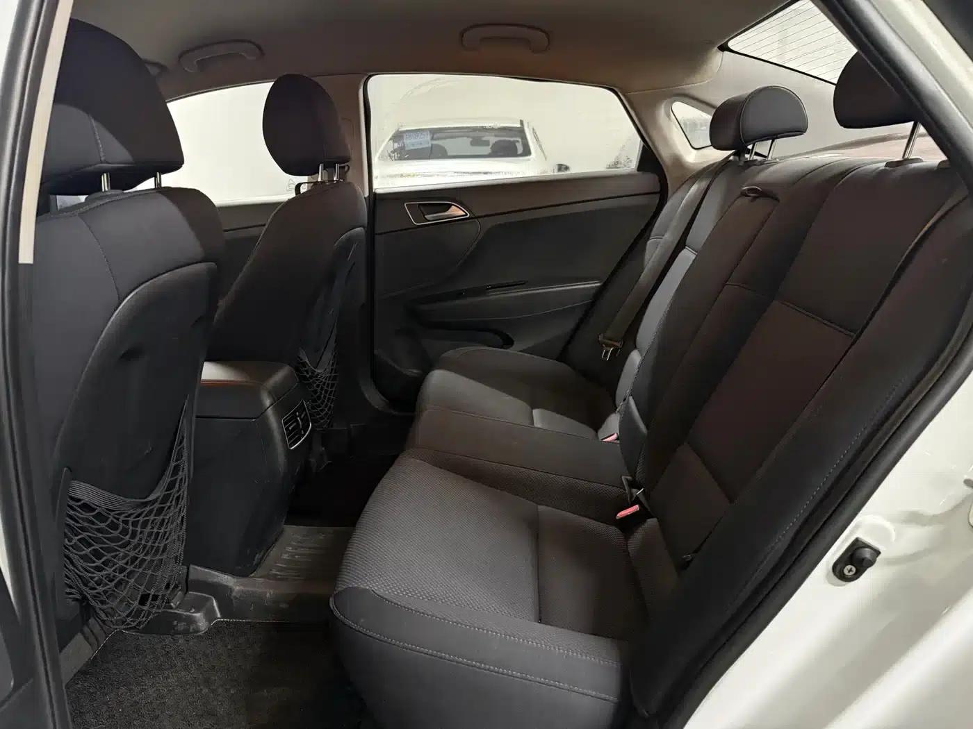 2014 Mistra 1.8L Manual Comfort GL — миниатюра 7