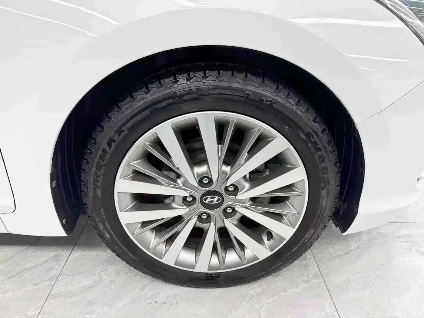 Hyundai Mistra 2017 1.8L Automatic Intelligent GLS (National V Emission Standard) — миниатюра 23