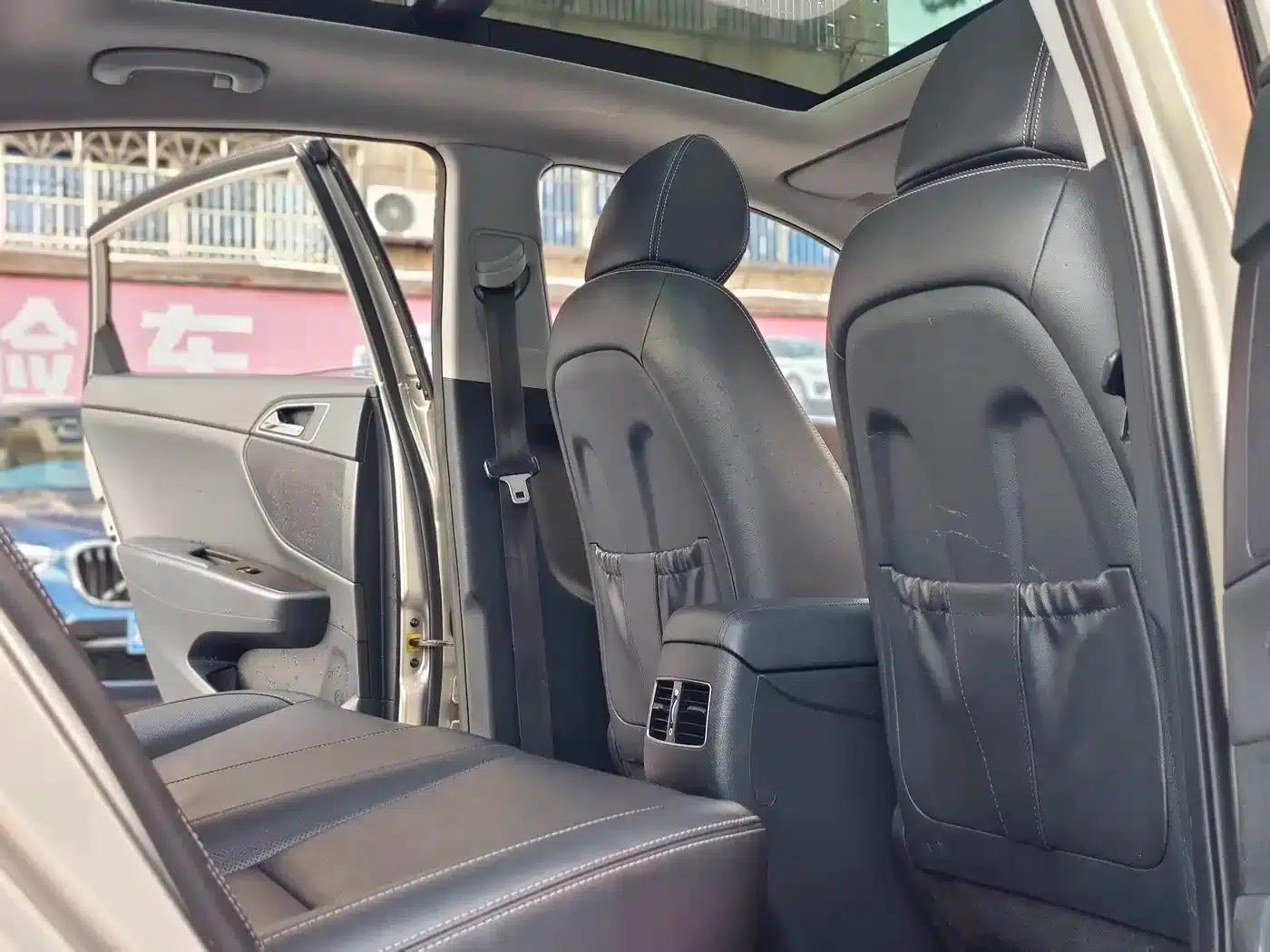 Hyundai Mistra 2016 1.6T Automatic Intelligent GLS — миниатюра 16