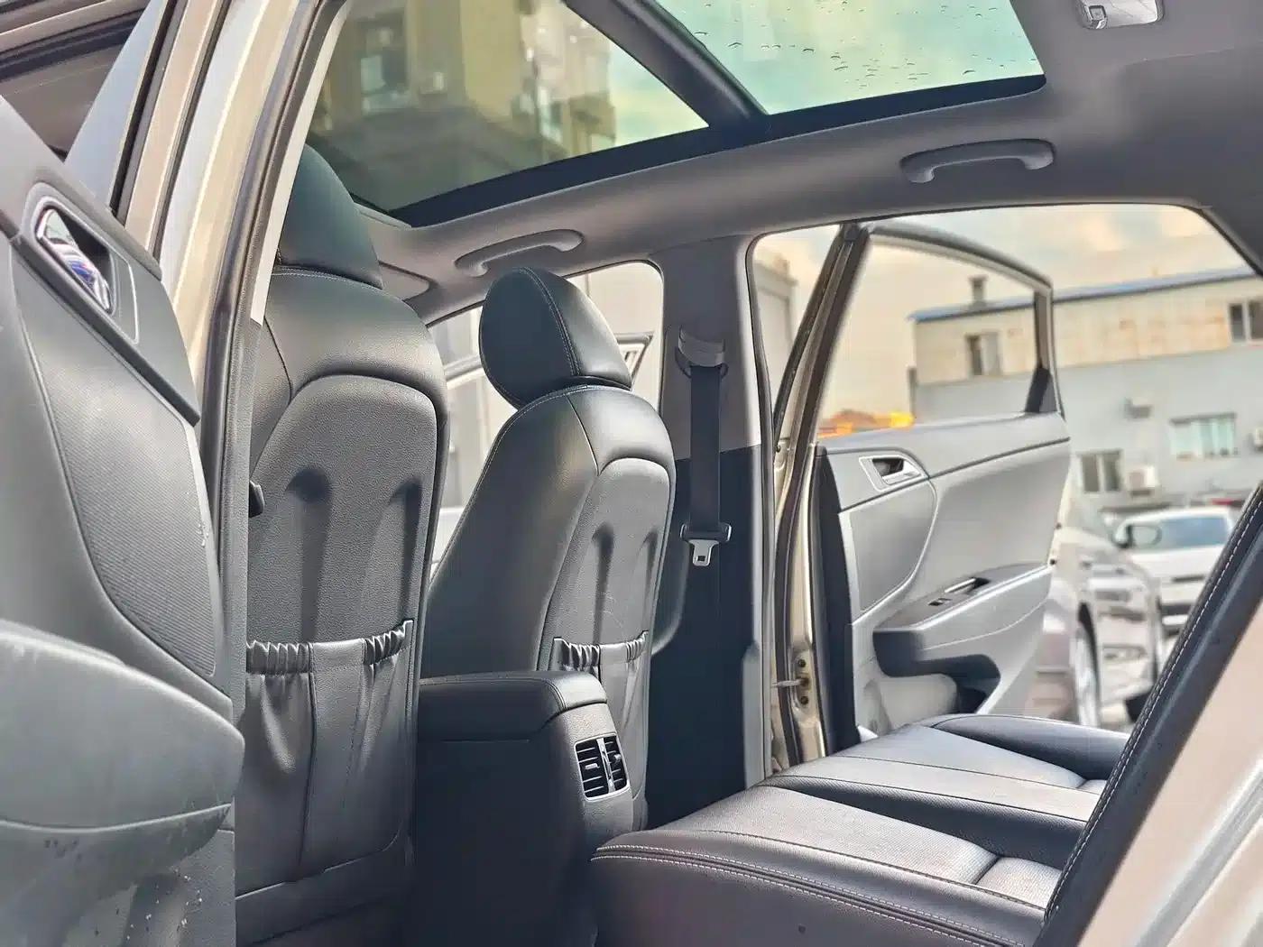 Hyundai Mistra 2016 1.6T Automatic Intelligent GLS — миниатюра 17