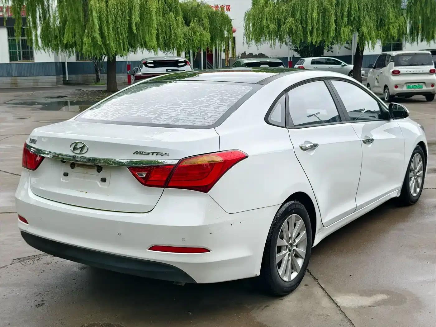 2014 Mistra 1.8L Automatic Intelligent GLS — миниатюра 4