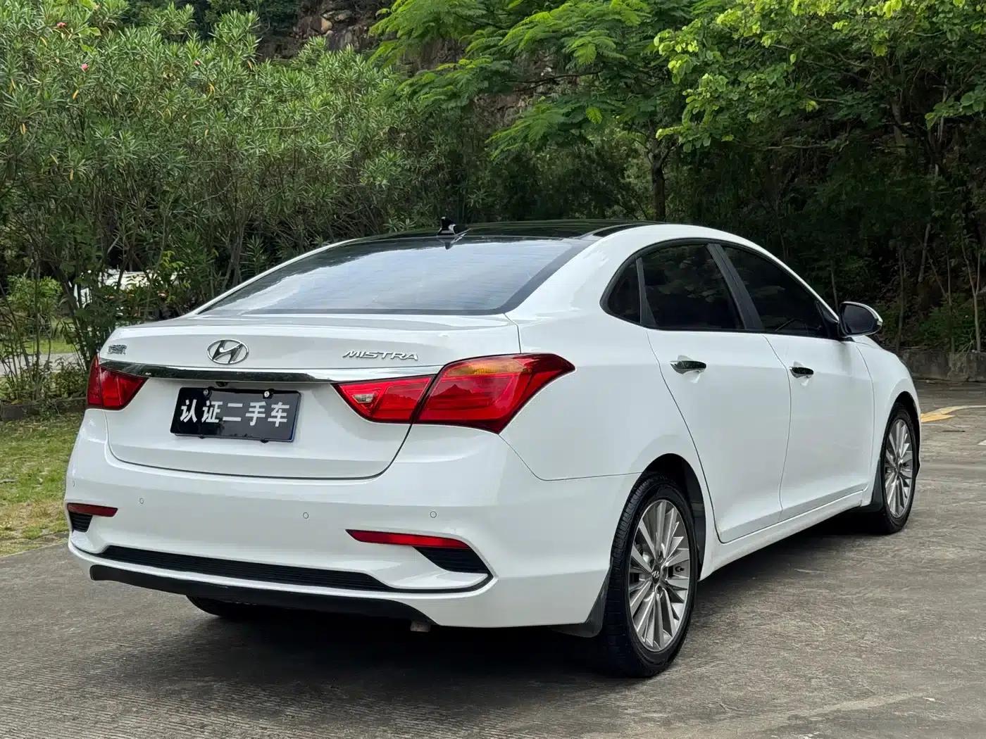 Hyundai Mistra 2017 1.8L Automatic Intelligent GLS (National V Emission Standard) — миниатюра 18