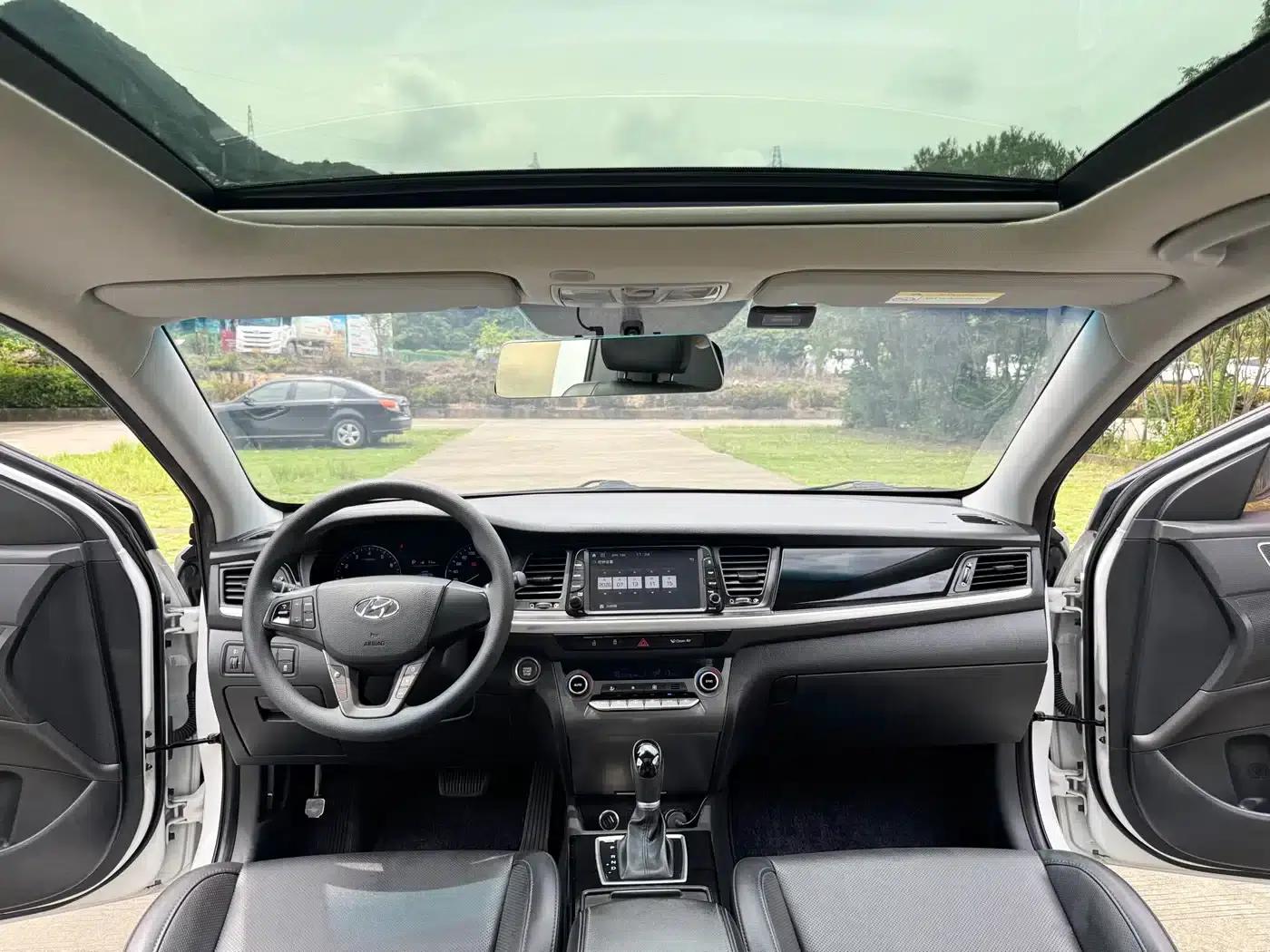 Hyundai Mistra 2017 1.8L Automatic Intelligent GLS (National V Emission Standard) — миниатюра 9