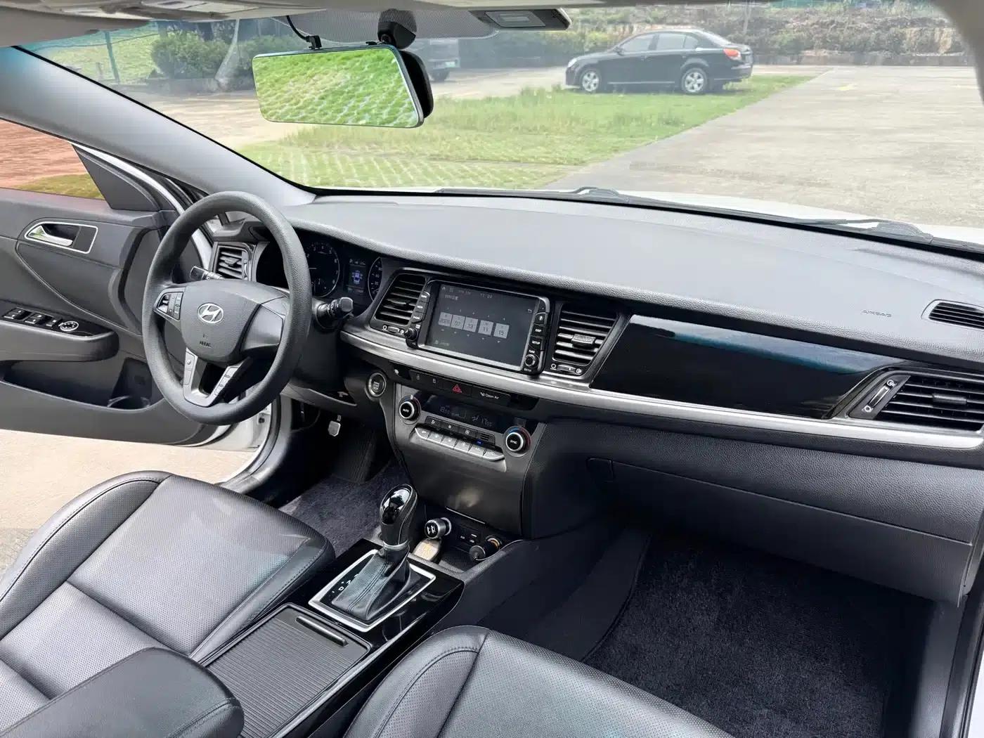 Hyundai Mistra 2017 1.8L Automatic Intelligent GLS (National V Emission Standard) — миниатюра 10