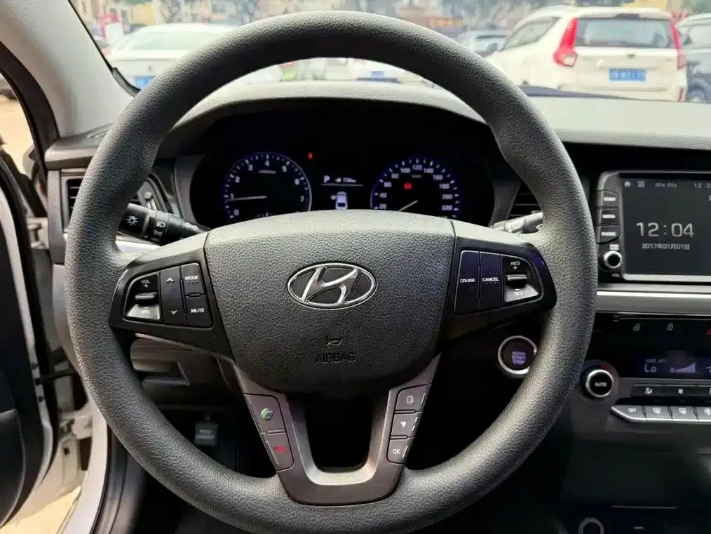 Hyundai Mistra 2017 1.8L Automatic Intelligent GLS (National V Emission Standard) — миниатюра 15