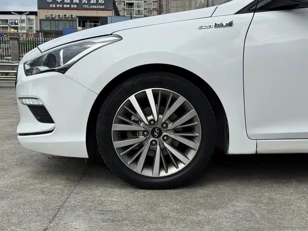 Hyundai Mistra 2017 1.8L Automatic Intelligent GLS (National V Emission Standard) — миниатюра 5