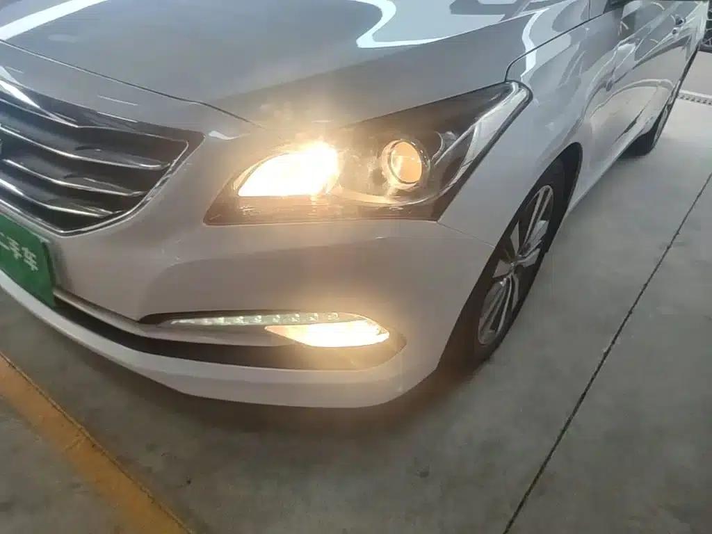 2014 Mistra 1.8L Automatic Premium DLX — миниатюра 24