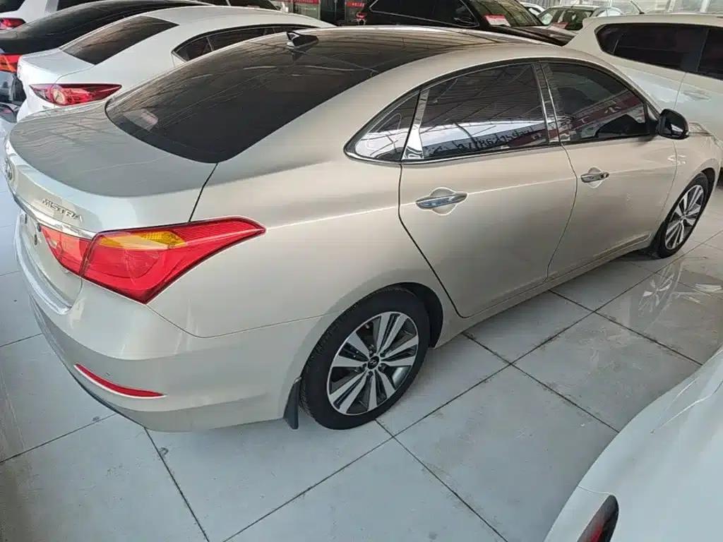 2016 Mistra 1.8L Automatic Intelligent GLS — миниатюра 7