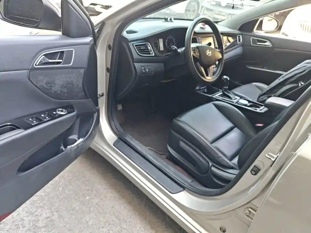 2016 Mistra 1.8L Automatic Intelligent GLS — миниатюра 16