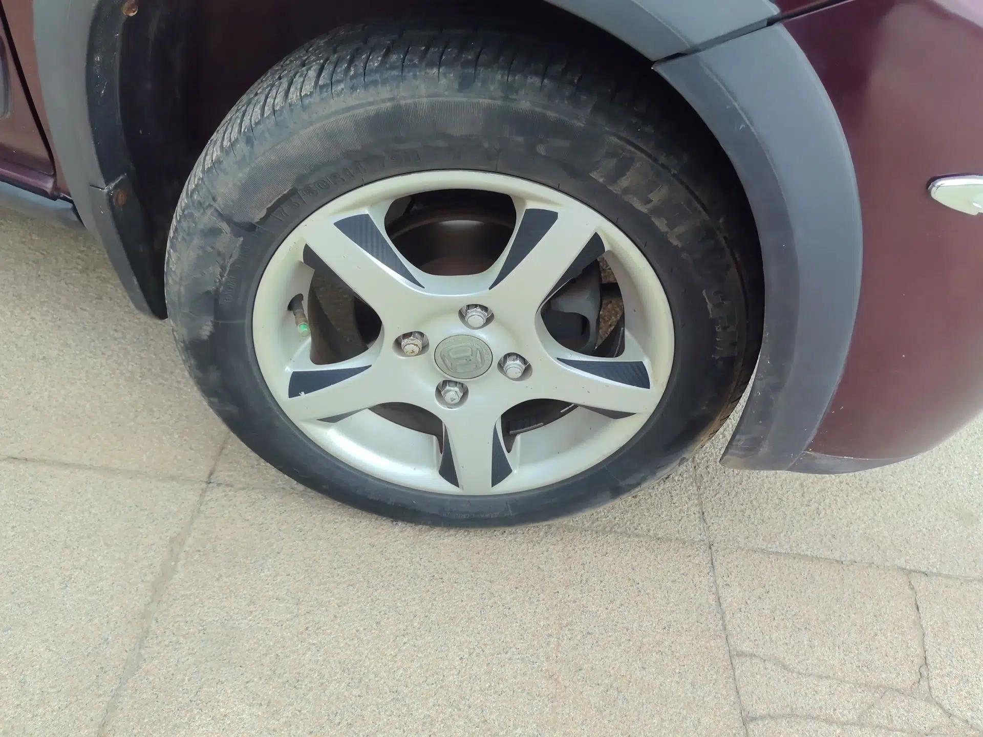 Suzuki Wagon R X5 2013 Cruise Edition 1.4L VVT Standard Model — миниатюра 8