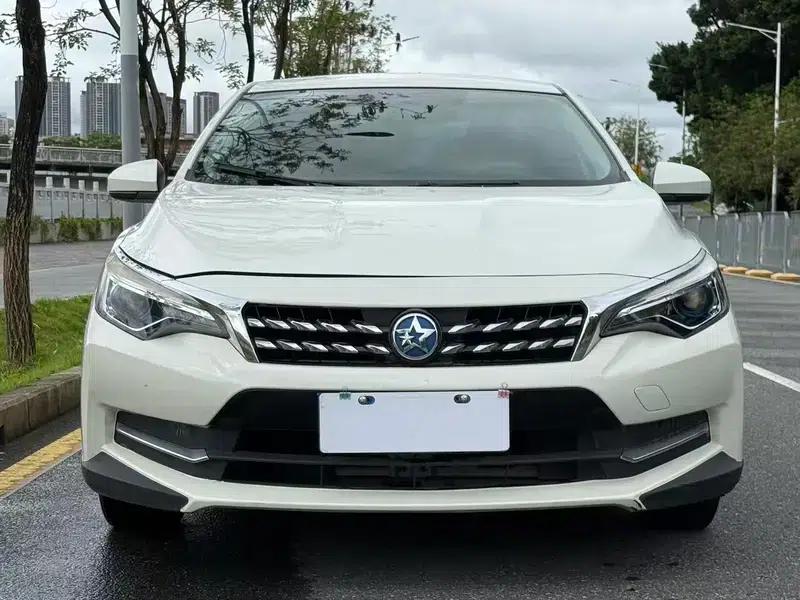 Venucia D60 2018 1.6L CVT Comfort Edition — миниатюра 2