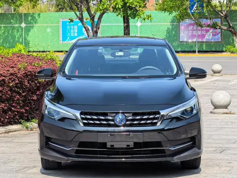 Venucia D60 2018 1.6L CVT Intelligent Elite Edition — миниатюра 2
